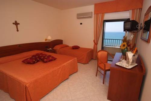 Imagen de la habitación del Hotel Za' Maria. Foto 10