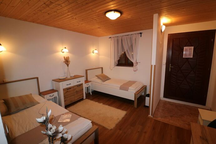 Imagen general del Hotel Z&aacute;meck&yacute; penzion Rotunda. Foto 10