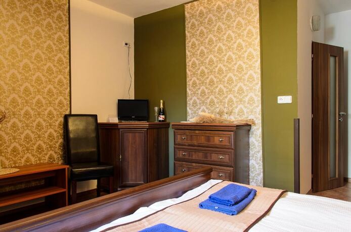 Imagen general del Hotel Z&aacute;meck&yacute; penzion Rotunda. Foto 12