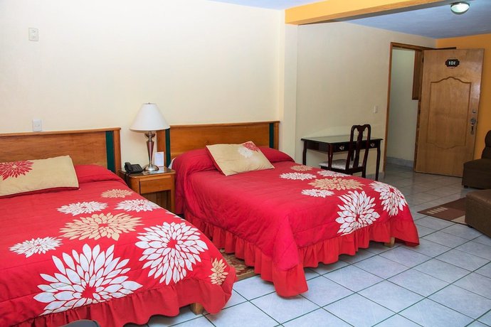 Imagen de la habitación del Hotel Zacatl&aacute;n. Foto 4