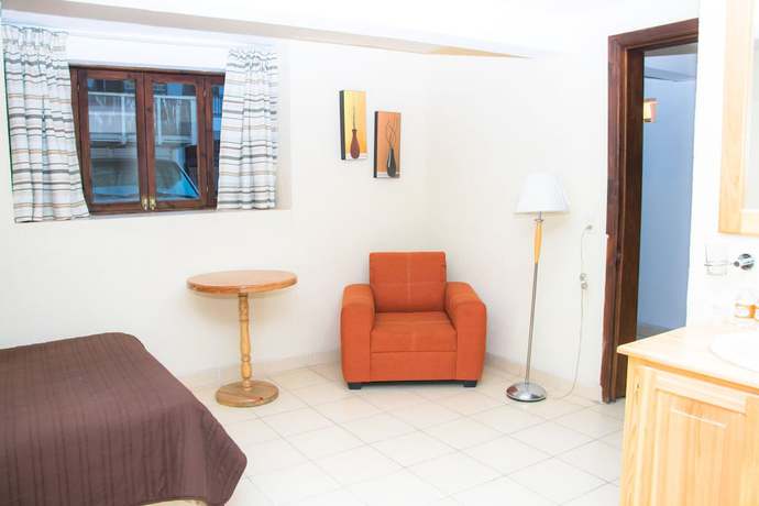 Imagen de la habitación del Hotel Zacatl&aacute;n. Foto 7