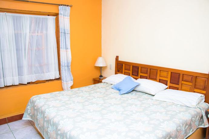 Imagen de la habitación del Hotel Zacatl&aacute;n. Foto 9