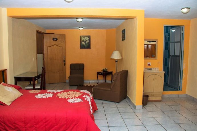 Imagen de la habitación del Hotel Zacatl&aacute;n. Foto 18