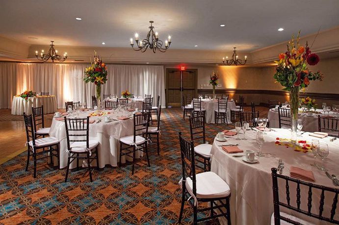 Imagen de la habitación del Hotel Zachari Dunes On Mandalay Beach, Curio Collection By Hilton. Foto 2