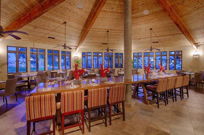 Imagen de los exteriores del Hotel Zachari Dunes On Mandalay Beach, Curio Collection By Hilton. Foto 11