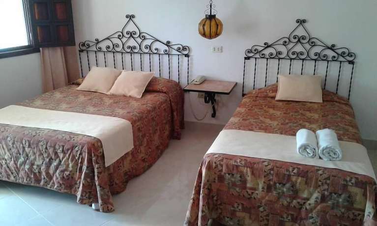 Imagen de la habitación del Hotel Zaci, Valladolid. Foto 7