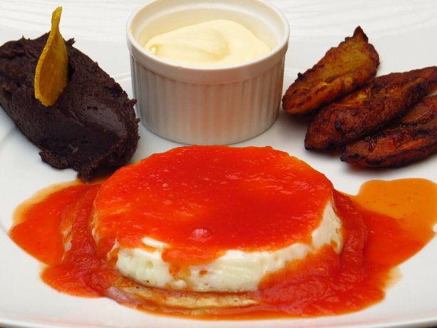 Imagen del bar/restaurante del Hotel Zaculeu. Foto 4