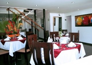 Imagen del bar/restaurante del Hotel Zafiro Boutique. Foto 2