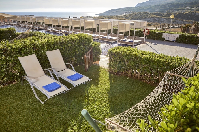 Imagen de la habitación del Hotel Zafiro Cala Mesquida. Foto 8