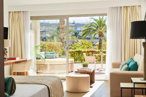 Imagen de la habitación del Hotel Zafiro Palace Alcudia. Foto 14