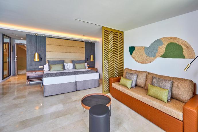 Imagen de la habitación del Hotel Zafiro Palace Andratx. Foto 11