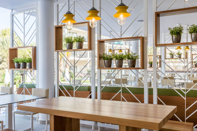 Imagen general del Hotel Zafiro Palace Palmanova. Foto 5