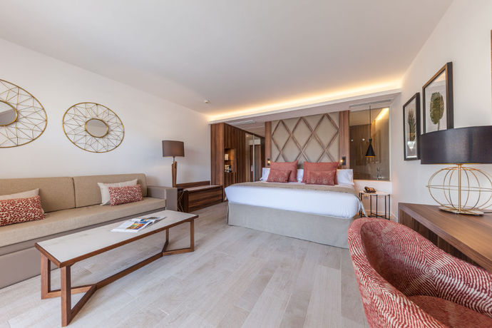 Imagen general del Hotel Zafiro Palace Palmanova. Foto 13