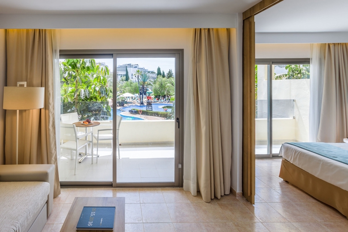 Imagen de los interiores del Hotel Zafiro Palmanova. Foto 15