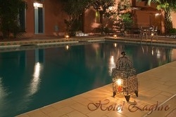 Imagen de la piscina del Hotel Zaghro. Foto 12