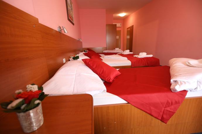 Imagen de la habitación del Hotel Zagi. Foto 2