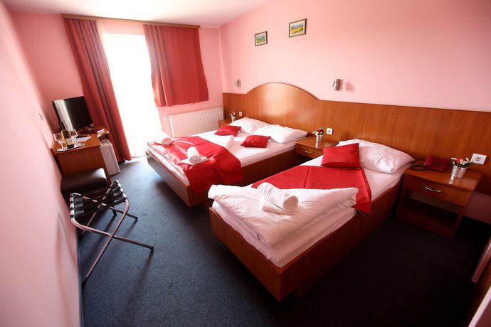 Imagen de la habitación del Hotel Zagi. Foto 12