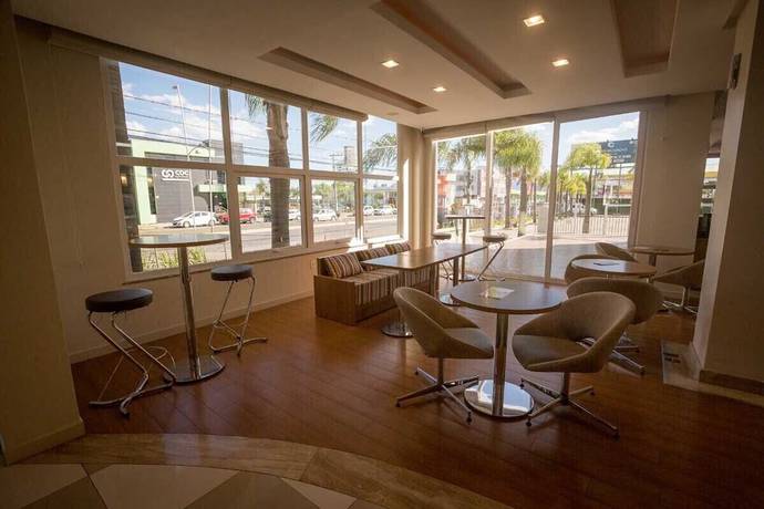 Imagen del bar/restaurante del Hotel Zago. Foto 13