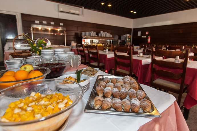 Imagen del bar/restaurante del Hotel Zagreb, Crikvenica. Foto 6