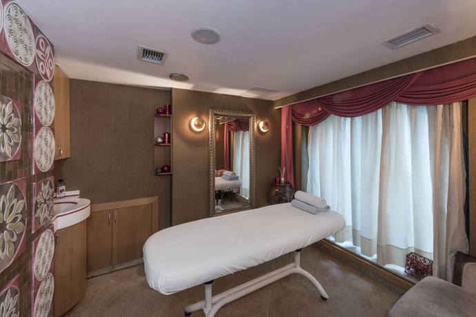 Imagen de los interiores del Hotel Zagreb, Fatih. Foto 8