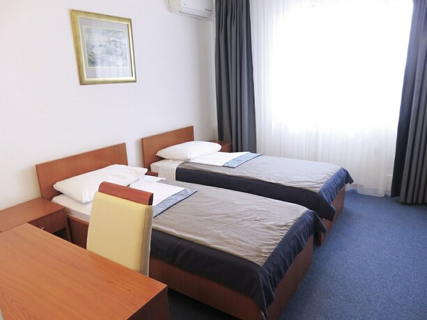 Imagen de la habitación del Hotel Zagreb, Split. Foto 12