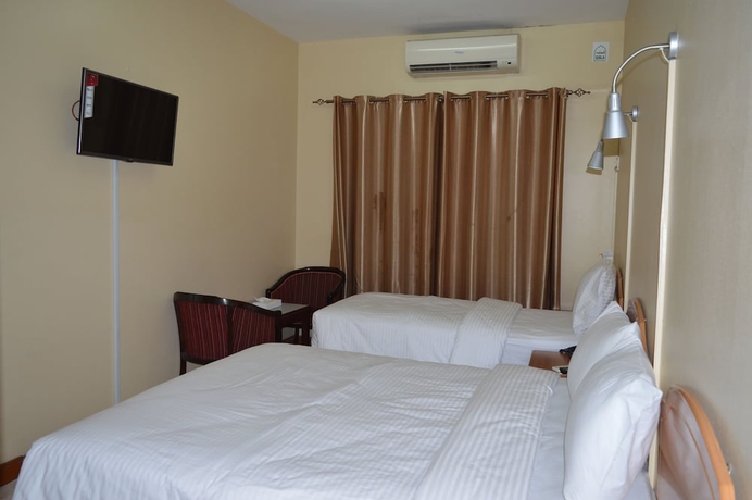 Imagen de la habitación del Hotel Zagy. Foto 4