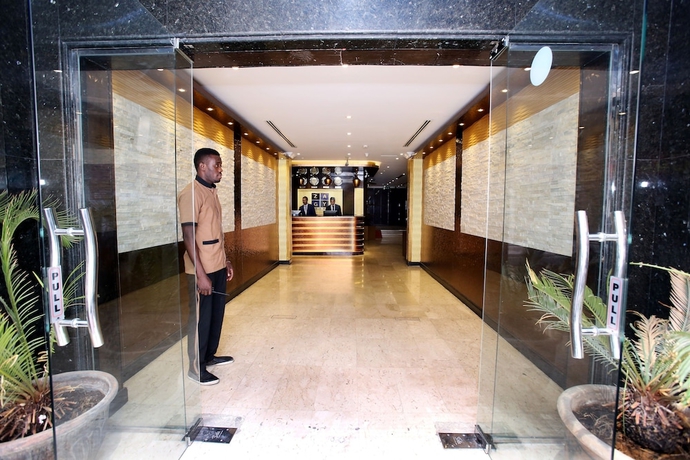 Imagen de los interiores del Hotel Zagy. Foto 16