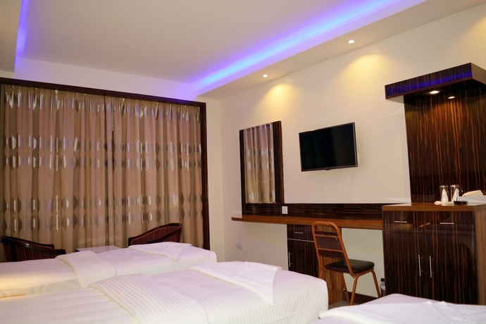 Imagen de la habitación del Hotel Zagy. Foto 7