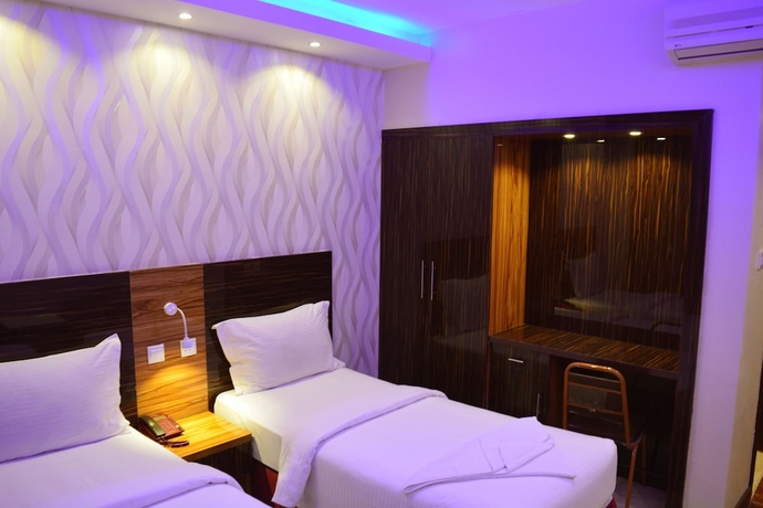 Imagen de la habitación del Hotel Zagy. Foto 8