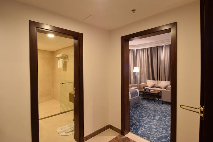 Imagen de la habitación del Hotel Zaha Al Munawara. Foto 10