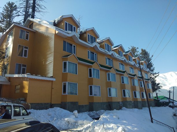 Imagen general del Hotel Zahgeer Continental Gulmarg. Foto 4