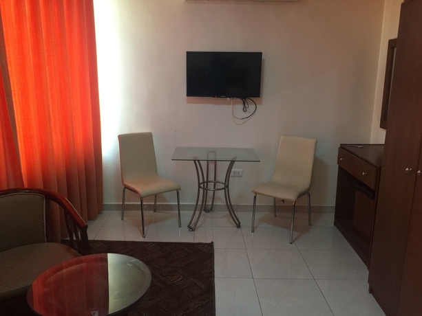 Imagen de la habitación del Hotel Zaina Plaza. Foto 2