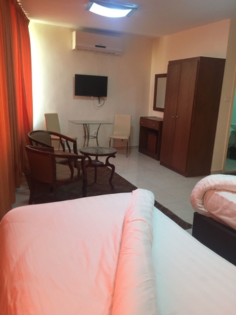 Imagen de la habitación del Hotel Zaina Plaza. Foto 5