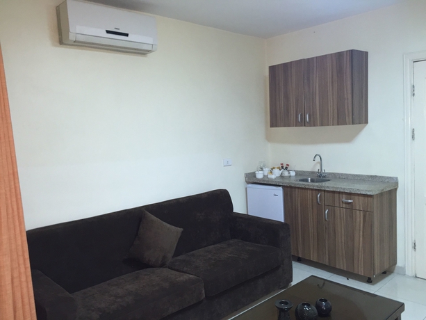 Imagen de la habitación del Hotel Zaina Plaza. Foto 6