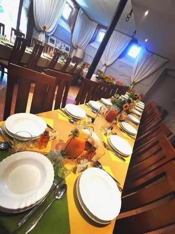 Imagen del bar/restaurante del Hotel Zając&oacute;wka leśna enklawa w centrum miasta. Foto 4