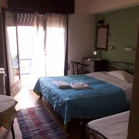Imagen de la habitación del Hotel Zakros. Foto 9