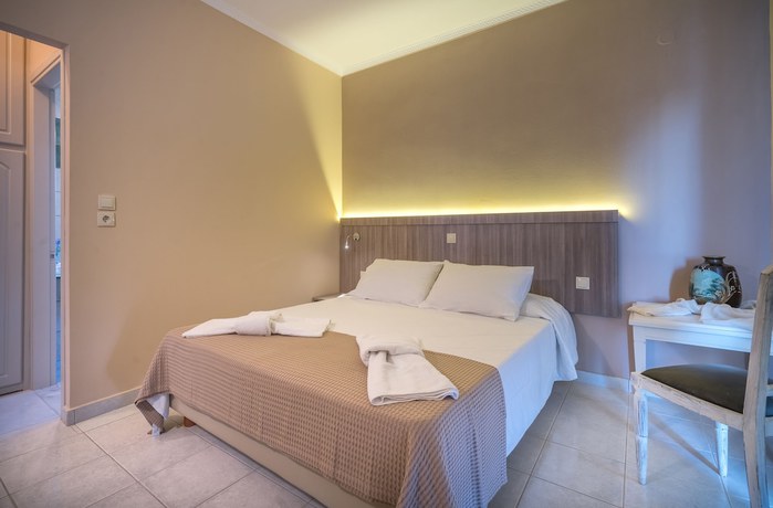 Imagen de la habitación del Hotel Zakynthos. Foto 4