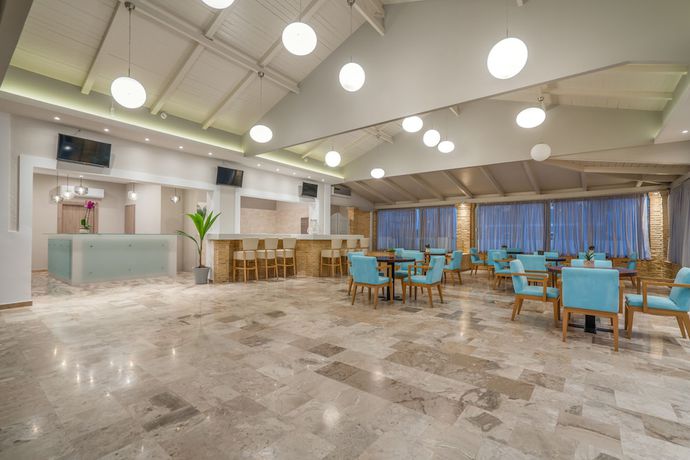 Imagen de los interiores del Hotel Zakynthos. Foto 14