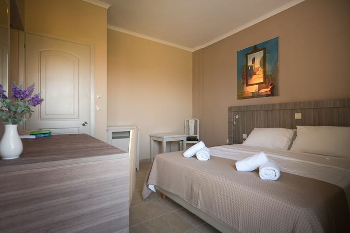 Imagen de la habitación del Hotel Zakynthos. Foto 6
