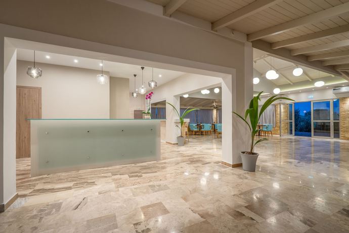 Imagen de los interiores del Hotel Zakynthos. Foto 15