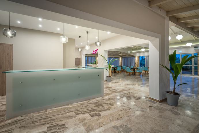 Imagen de los interiores del Hotel Zakynthos. Foto 16