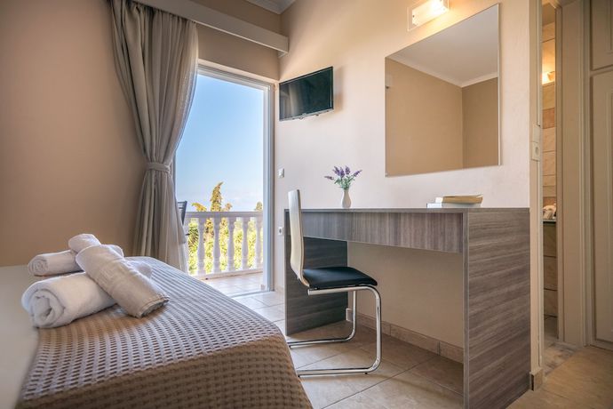 Imagen de la habitación del Hotel Zakynthos. Foto 10