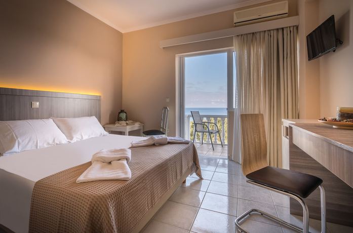 Imagen de la habitación del Hotel Zakynthos. Foto 11