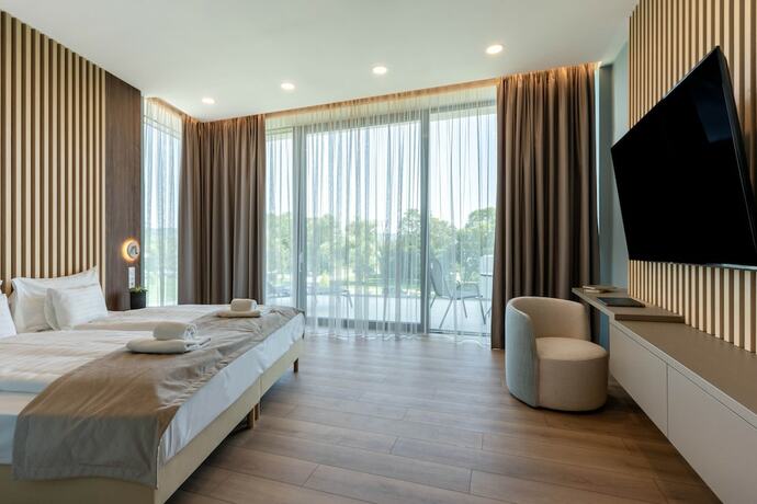 Imagen de la habitación del Hotel Zala Springs Golf Resort. Foto 18