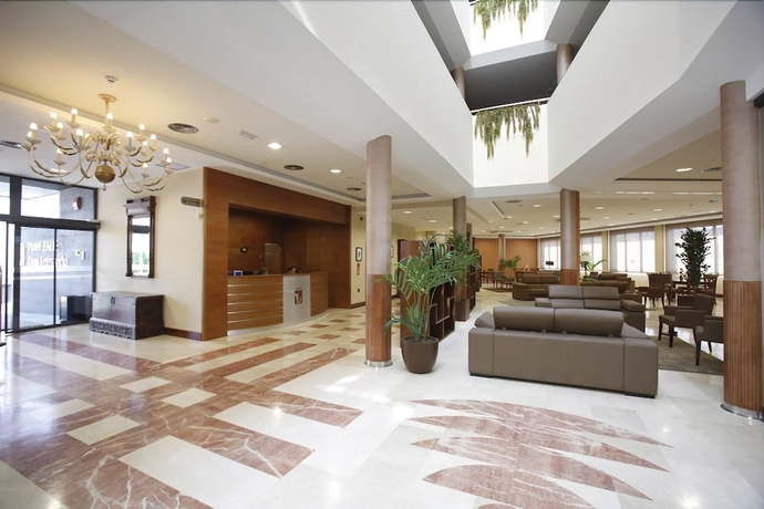 Imagen de los interiores del Hotel Zalle Don Fernando. Foto 17