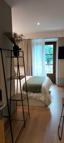 Imagen de la habitación del Hotel Zalle Oviedo Suites. Foto 15