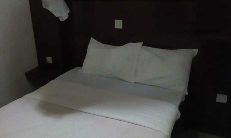 Imagen de la habitación del Hotel Zama. Foto 12