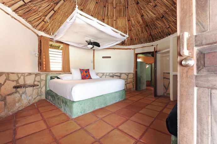 Imagen de la habitación del Hotel Zamas. Foto 15