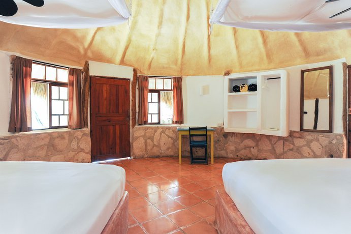 Imagen de la habitación del Hotel Zamas. Foto 18