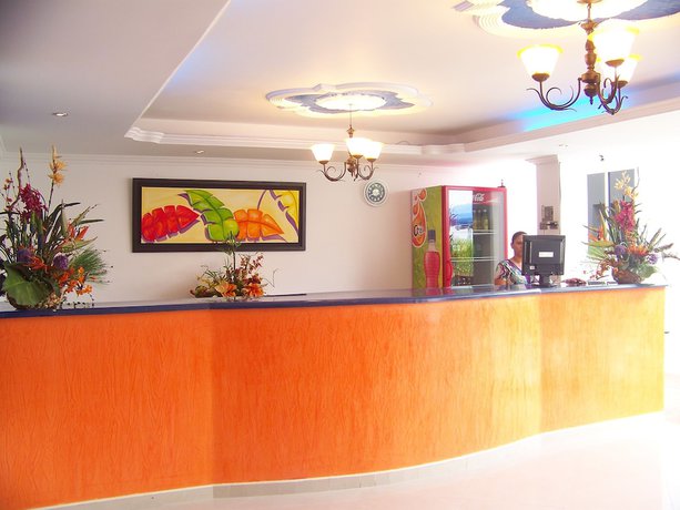 Imagen de los interiores del Hotel Zamba. Foto 11